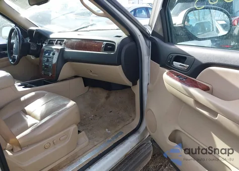 2007 Chevrolet Suburban 1500 Lt z USA, uszkodzony, nr VIN 3GNFK16337G139502